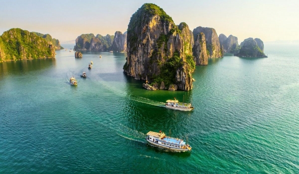 Hanoi - Halong bay - Sapa-Water Puppet show (6ds 5ns Package)